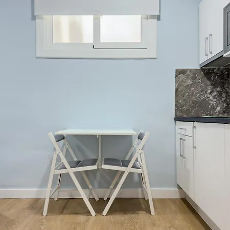 7 Nou De La Rambla Apartment